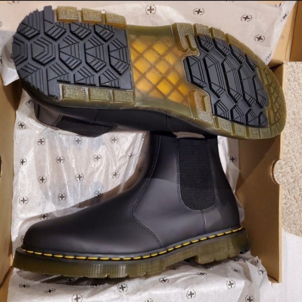 New mens size 14 doc martens